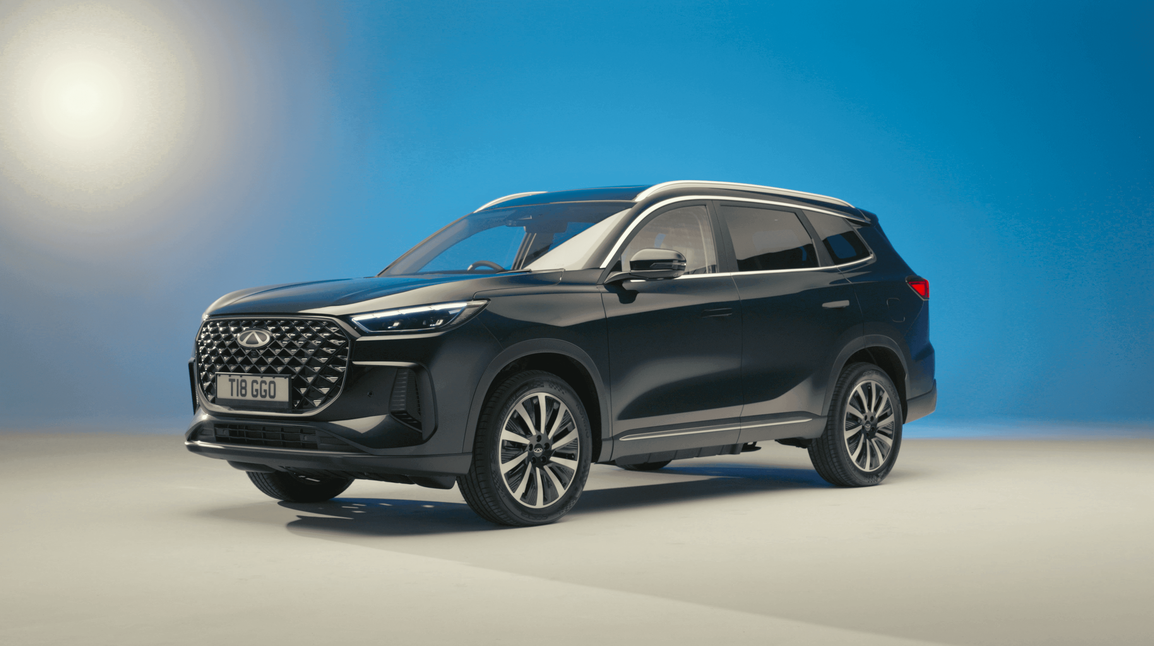 Explore the TIGGO 8 CSH